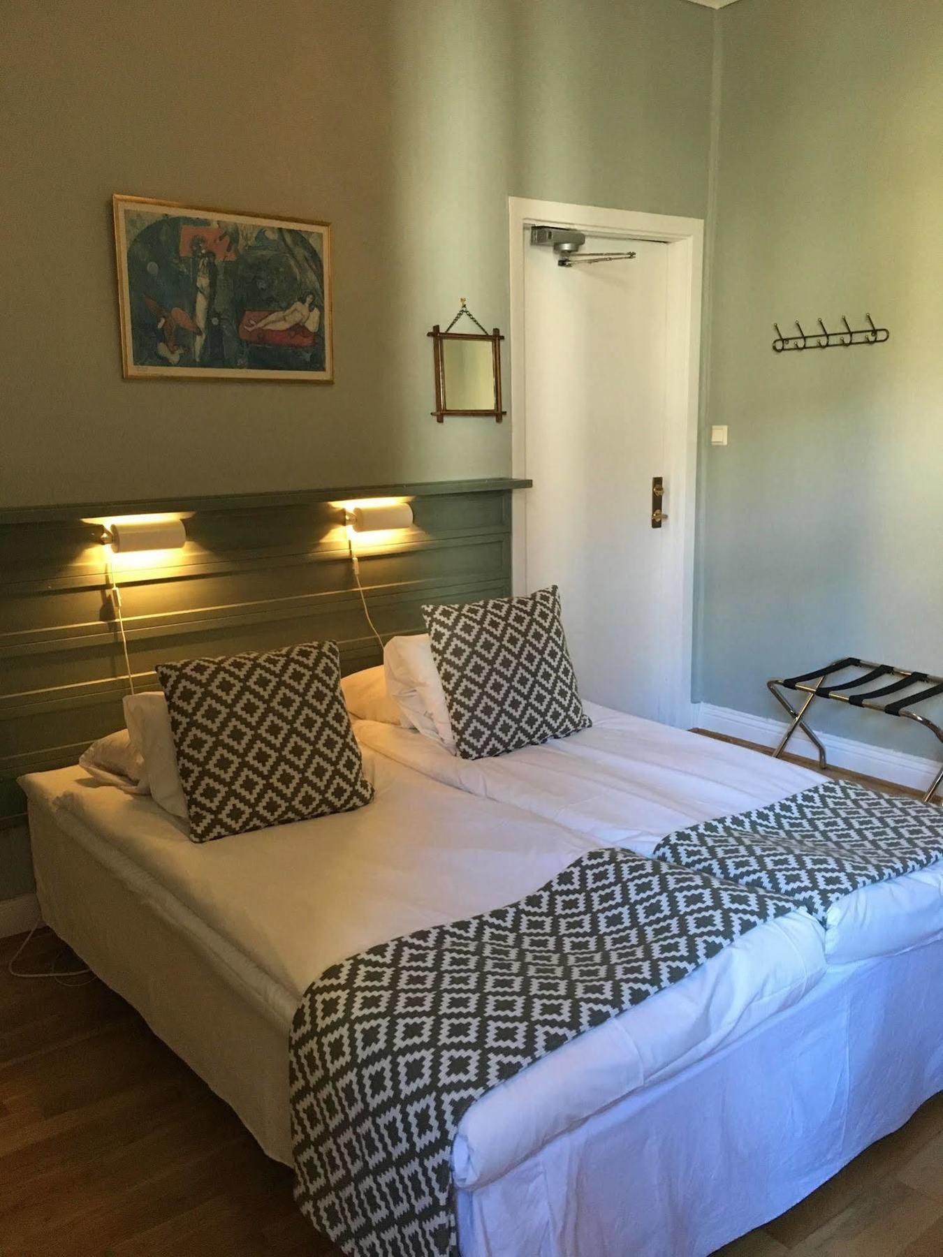 Hotell Odengatan 38 3*